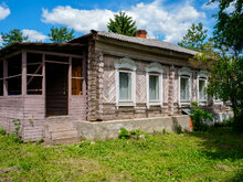 УЮТНЫЙ ДЕРЕВЕНСКИЙ ДОМ С ЯРКИМИ АКЦЕНТАМИ