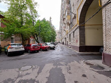 ДВУШКА НА КРАСНОКУРСАНТСКОМ